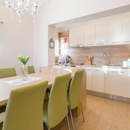 Libero 2 Bedroom Apartament